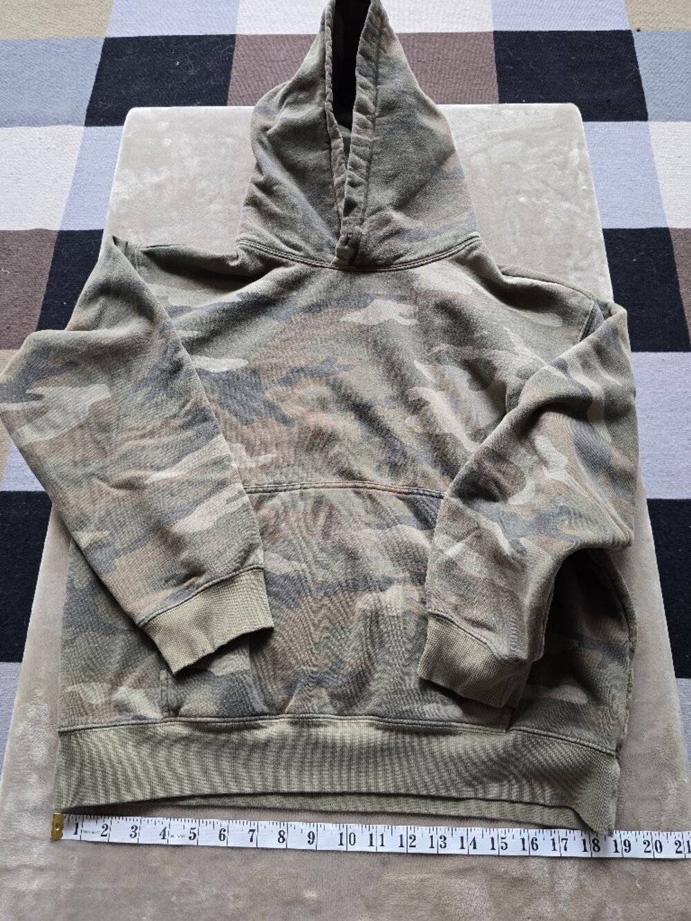 Aritzia Tna Cozy Sweatfleece  Hoodie - Green Camo (Size L)